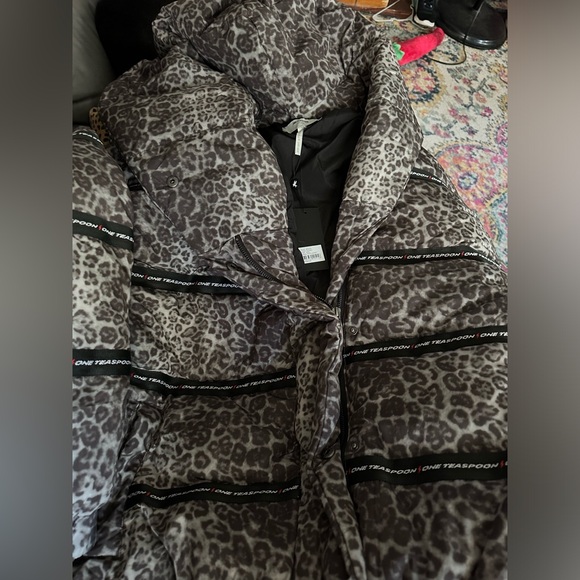 ONE TEASPOON Animal Print Puffer Jacket - Picture 5 of 10